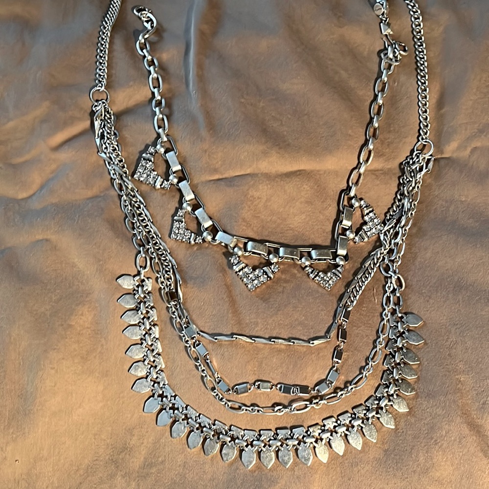 Stella and Dot silver and rhinestones necklace